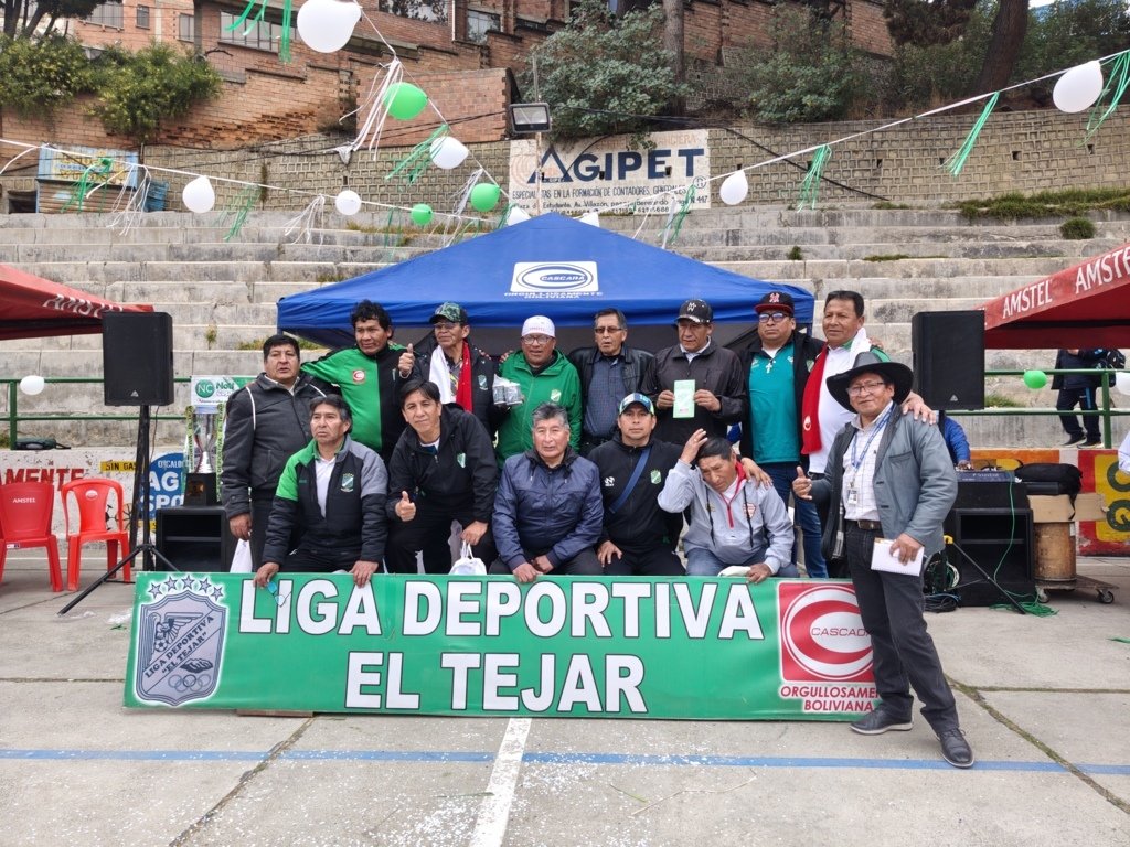 NotiCosas presente en la celebraci&oacute;n de los 69 a&ntilde;os de la Liga Deportiva &ldquo;El Tejar&rdquo;.
Siempre acompa&ntilde;ando y apoyando a nuestros deportistas.
&iexcl;NotiCosas junto a los Quijotes del Deporte!
