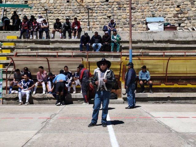 PAGINA EN NOTICOSAS